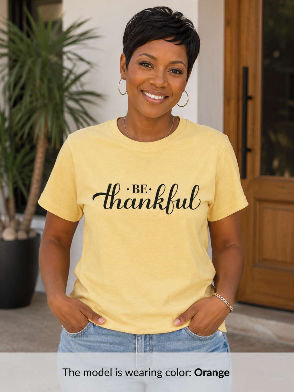 Womens Be Thankful script typography T-Shirt | Thanksgiving gratitude tee